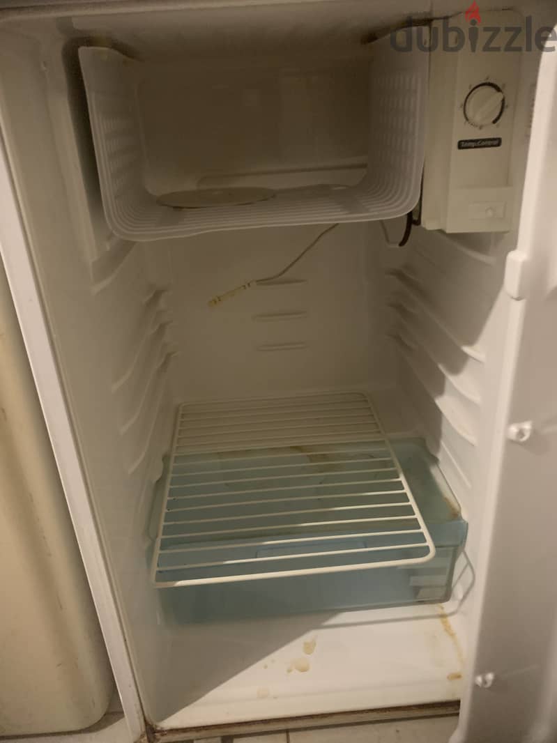 MINI FRIDGE 1