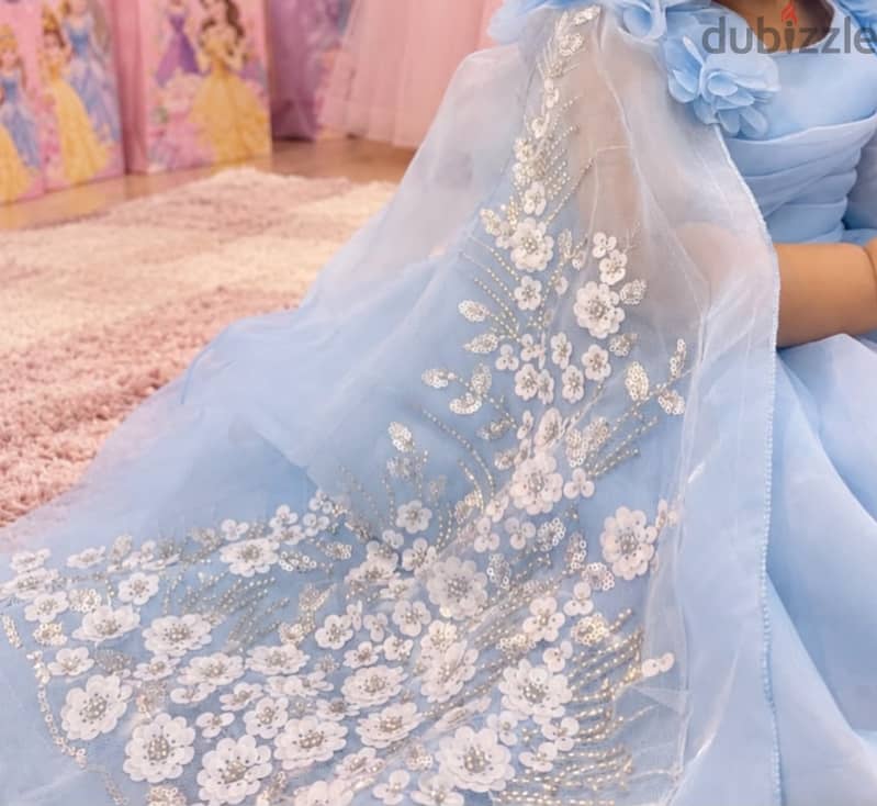 Brand new Elsa   tail frock, 1-2 year size 3