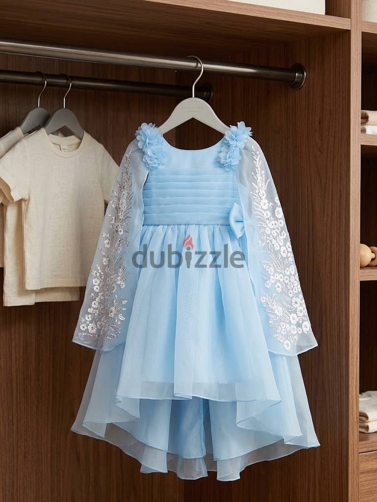 Brand new Elsa   tail frock, 1-2 year size 4