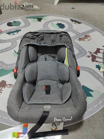 infant car seat/ carrier