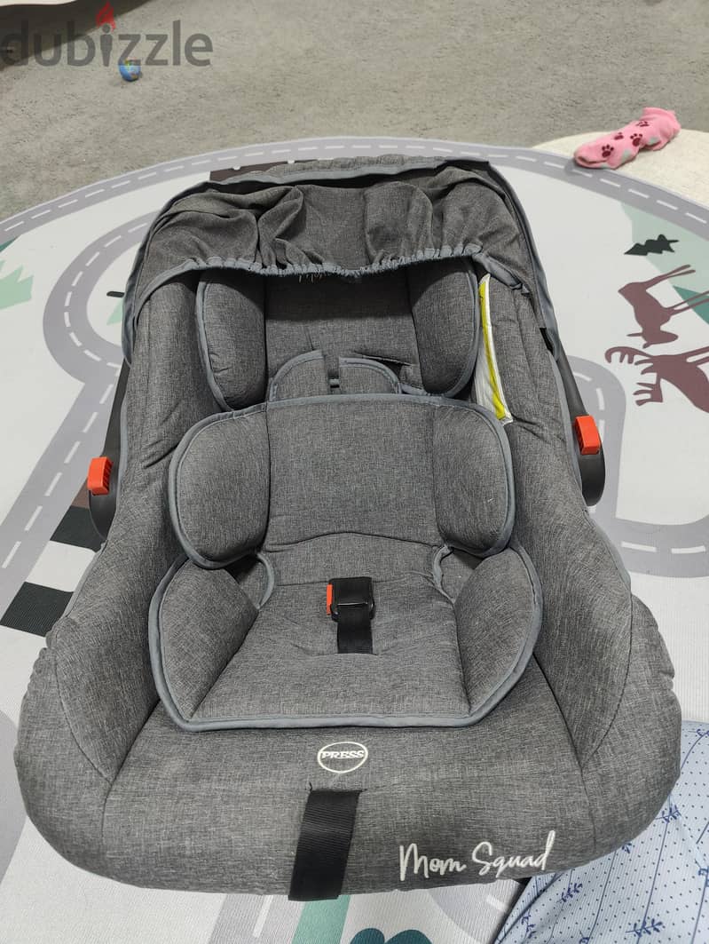infant car seat/ carrier 7