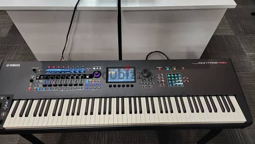 Yamaha Montage M8x 88 GEX Key Synthesizer Keyboard