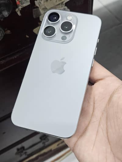 Apple - iPhone 15 Pro