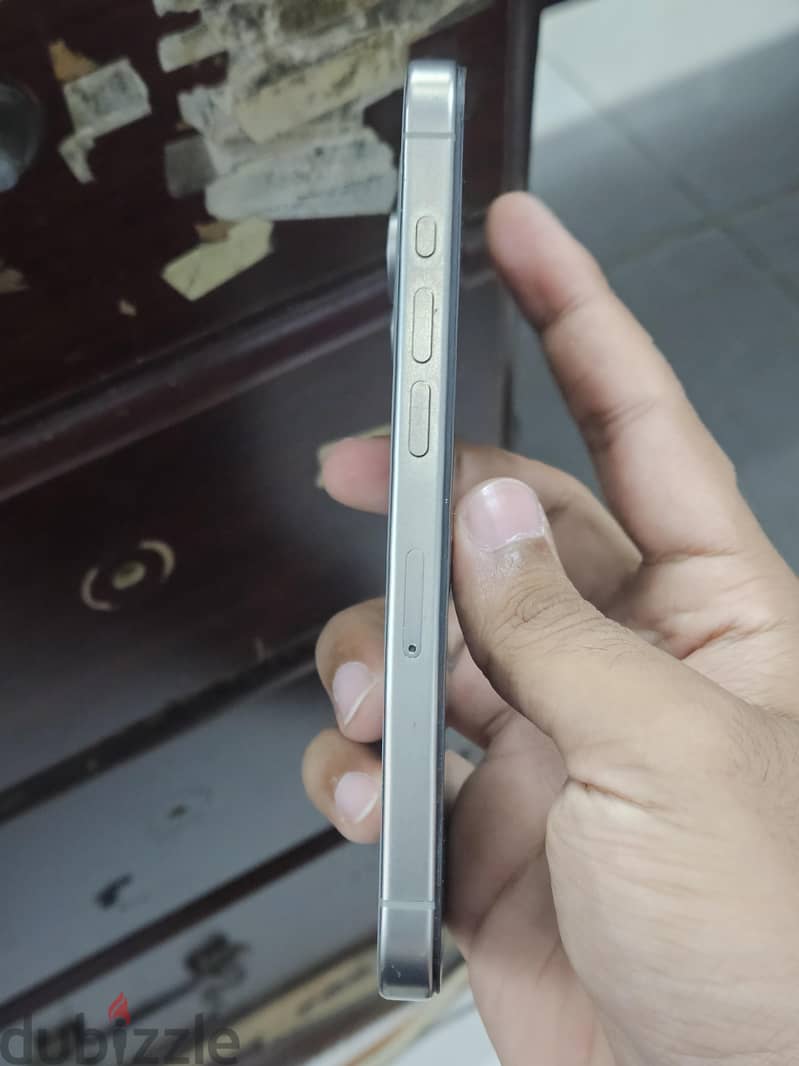 Apple - iPhone 15 Pro 2