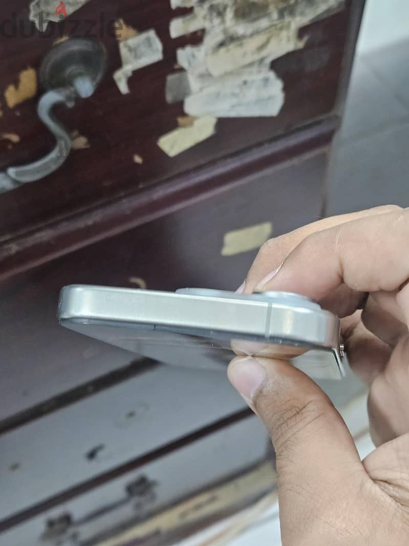 Apple - iPhone 15 Pro 3