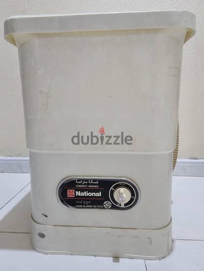 غسالة أطفال مستعملة و جردل غسيل   used baby washing machine and bucket