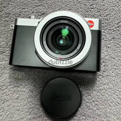D-LUX7 4K UHD 17MP Three Quarter CMOS Mirrorless Camera