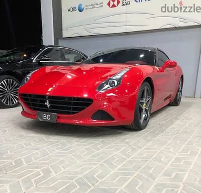 فيراري GTC4 2016