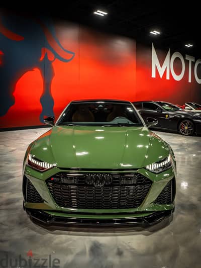 Audi R8 2023 أداء R8 V10