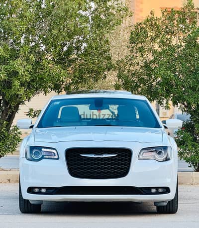 كرايسلر 300S موديل 2020
