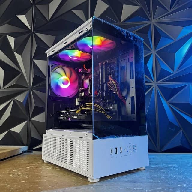 ARGB White Gaming Desktop Intel i7 PC 64GB RAM 1TB SSD RTX 5060 Win11 7