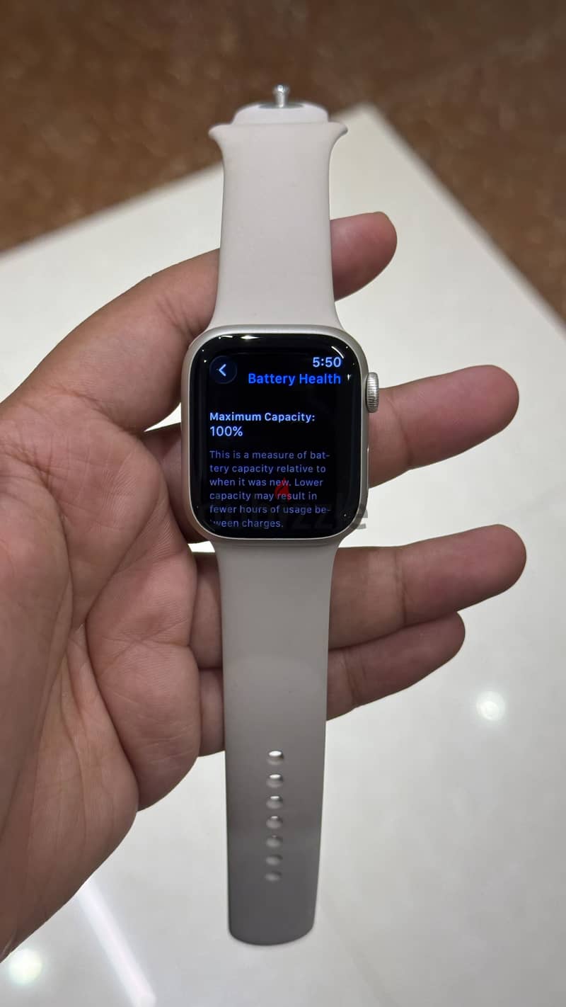 Apple Watch S8 41mm | 100 BH | With Charger , Bands , Protector 8