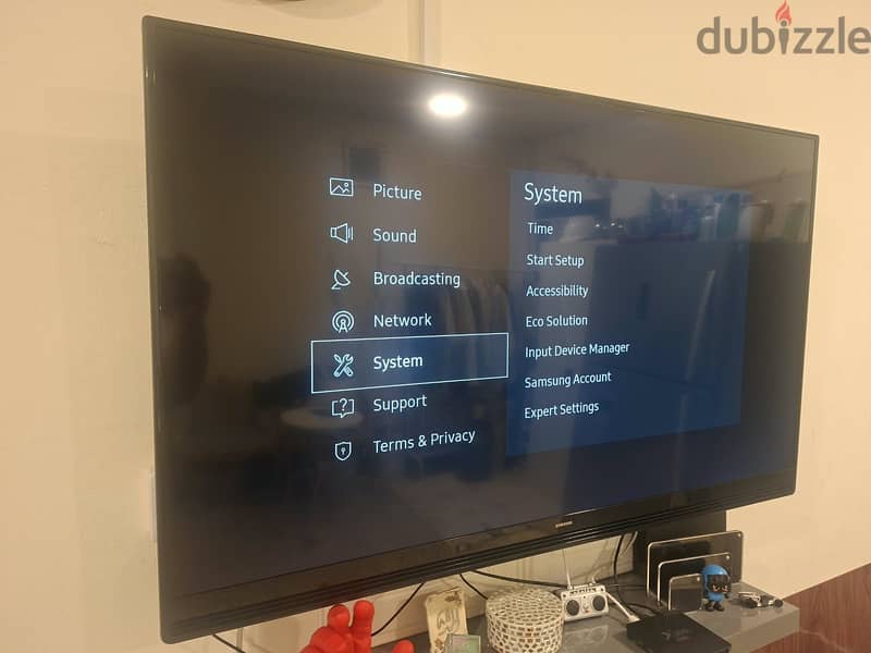 Samsung Smart TV 49 Inch (Used) 1