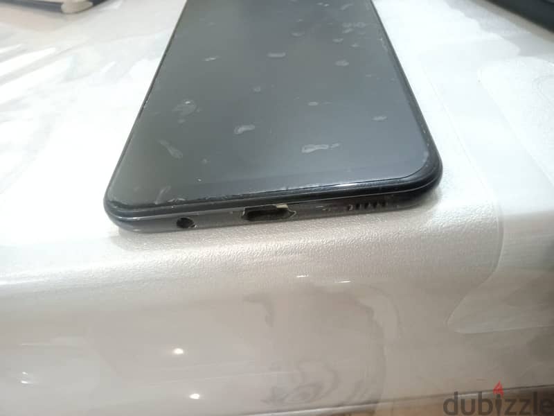 Samsung Galaxy A50 (128GB / 4GB RAM) – Mint Condition / No Scratches! 4