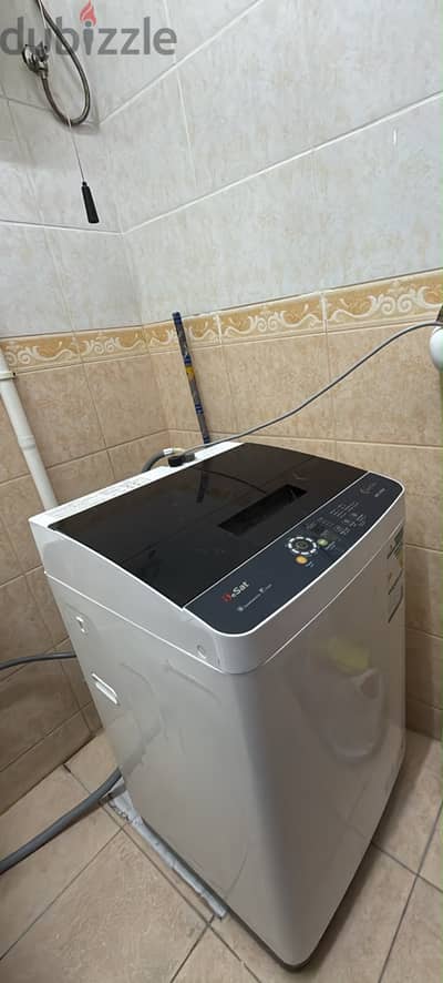 Besat automatic washing machine 7kg white color urgent sale