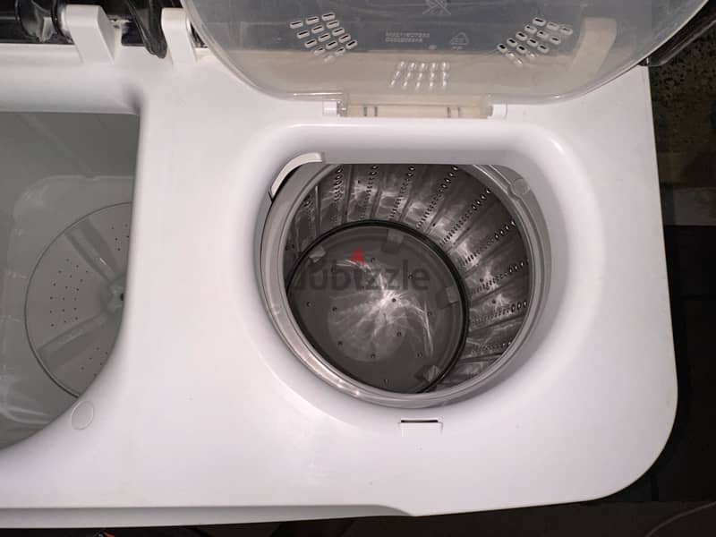 Like new washing machines all good condition 10kg urgent sell 4