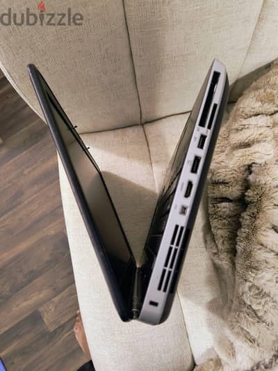 AMAZING OFFER   DELL LATITUDE  E5520 i7 , 4GB RAM 500 GB HD