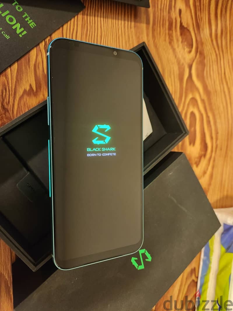 Xiaomi Black Shark 2 (128GB) Gaming Smartphone 3