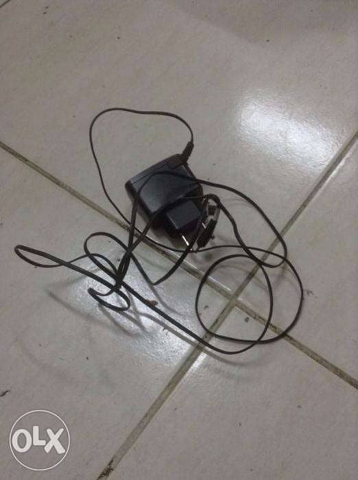 charger شاحن بسن رفيع 1