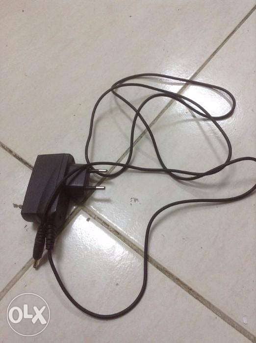 charger شاحن بسن رفيع 0