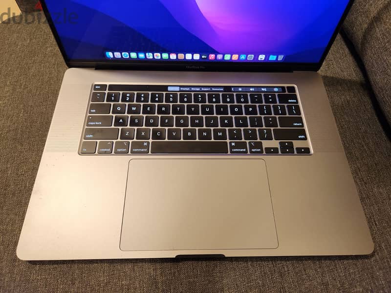 Apple MacBook Pro 16-inch With Touch Bar 3